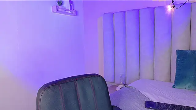 Snapshot of alaia-rogers chatting on October 23, 2025, 11:42 am alaia-rogers online show from October 23, 2025, 11:42 am