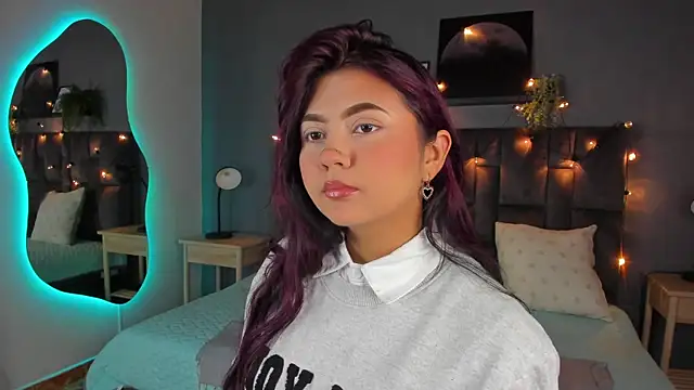 alaia-rogers online show from December 19, 2025, 11:50 am