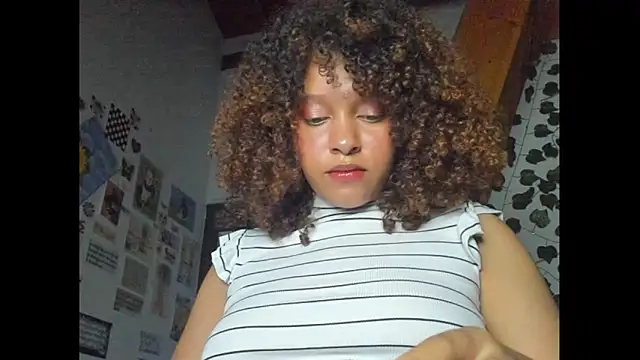 Ada gales  online show from February 6, 2025, 2:00 am