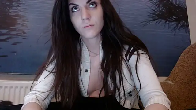 Snapshot of AliceTailor chatting on March 3, 2025, 6:37 am AliceTailor online show from March 3, 2025, 6:37 am