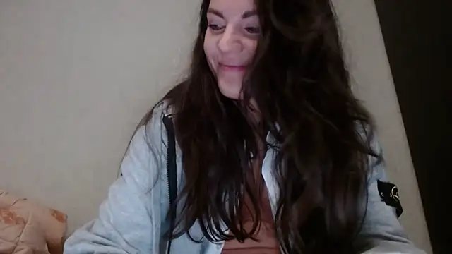 Snapshot of AliceTailor chatting on October 1, 2025, 3:56 am AliceTailor online show from October 1, 2025, 3:56 am