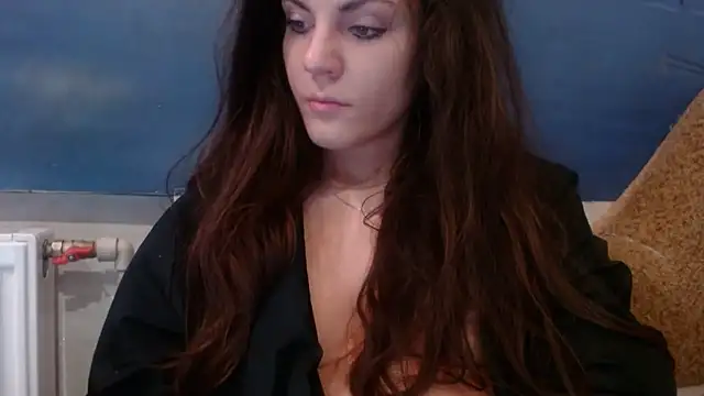 Snapshot of AliceTailor chatting on October 4, 2025, 3:43 pm AliceTailor online show from October 4, 2025, 3:43 pm