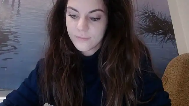 Snapshot of AliceTailor chatting on October 12, 2025, 5:06 am AliceTailor online show from October 12, 2025, 5:06 am