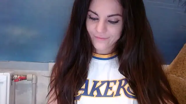 Snapshot of AliceTailor chatting on October 15, 2025, 3:12 pm AliceTailor online show from October 15, 2025, 3:12 pm