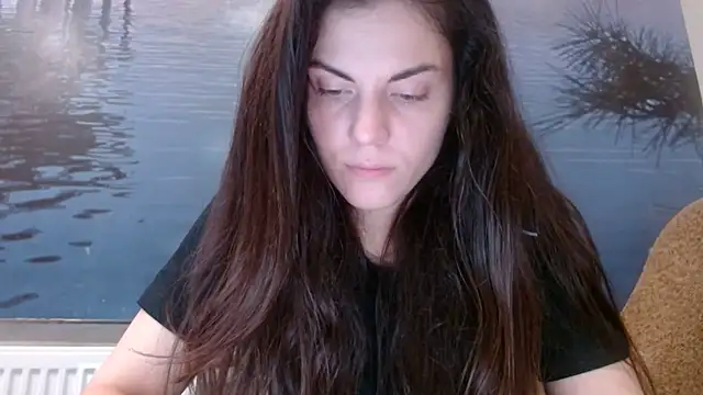 Snapshot of AliceTailor chatting on October 25, 2025, 9:53 pm AliceTailor online show from October 25, 2025, 9:53 pm