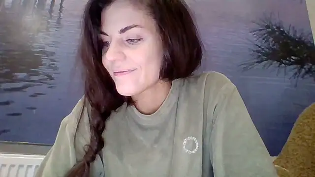 AliceTailor online show from November 6, 2025, 6:31 pm