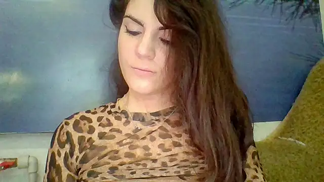 AliceTailor online show from June 11, 2026, 2:53 am