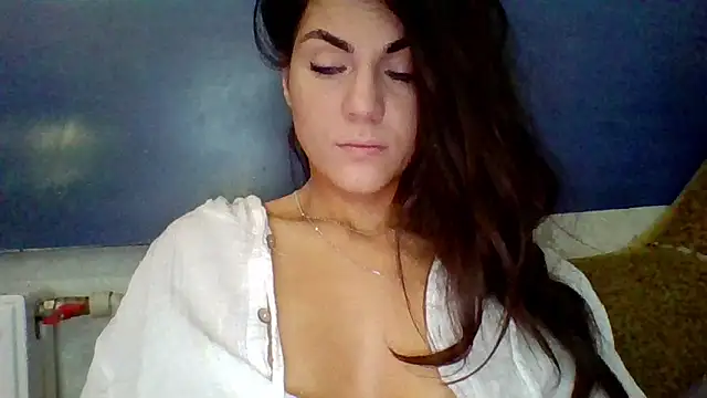 AliceTailor online show from June 20, 2026, 4:43 pm