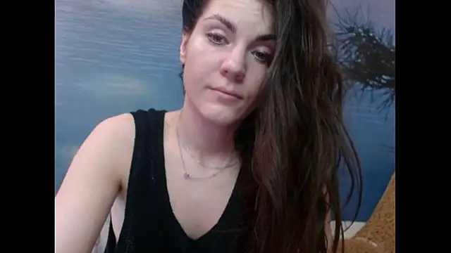 Snapshot of AliceTailor chatting on August 4, 2026, 4:53 pm AliceTailor online show from August 4, 2026, 4:53 pm