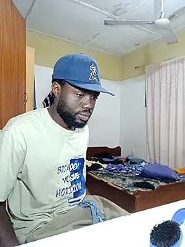 Longblackhardd online show from September 29, 2025, 3:11 am