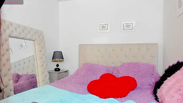 Snapshot of carlaperez_ chatting on March 6, 2026, 2:30 am carlaperez online show from March 6, 2026, 2:30 am