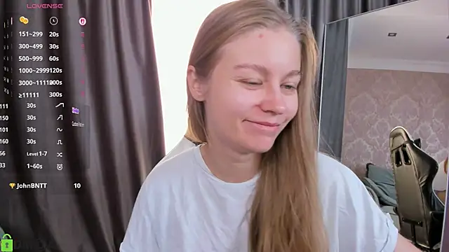 Snapshot of Polumna_cute chatting on October 4, 2025, 8:34 am Polumna cute online show from October 4, 2025, 8:34 am