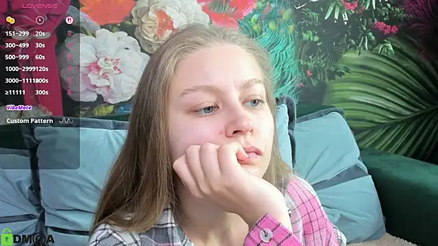 Snapshot of Polumna_cute chatting on April 24, 2026, 9:56 am Polumna cute online show from April 24, 2026, 9:56 am