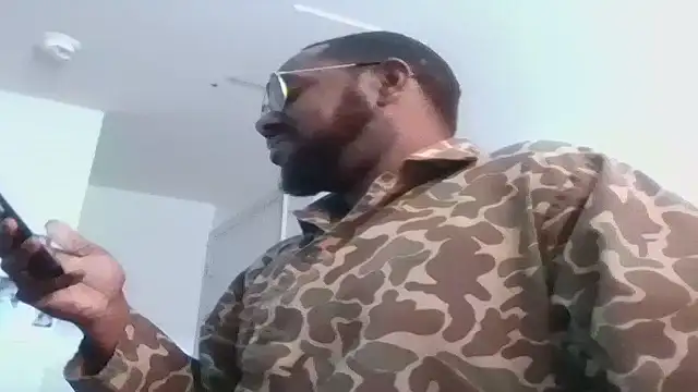 Snapshot of Edwardsbrittany1991 chatting on March 25, 2026, 2:56 pm Edwardsbrittany1991 online show from March 25, 2026, 2:56 pm