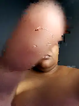 Snapshot of fatafricanqueen chatting on February 19, 2026, 10:00 am fatafricanqueen online show from February 19, 2026, 10:00 am