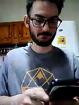 Snapshot of FefeDicKO chatting on December 9, 2024, 5:40 am FefeDicKO online show from December 9, 2024, 5:40 am