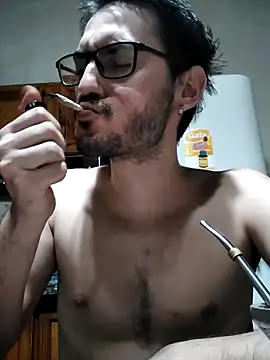 Snapshot of FefeDicKO chatting on February 10, 2025, 5:03 am FefeDicKO online show from February 10, 2025, 5:03 am