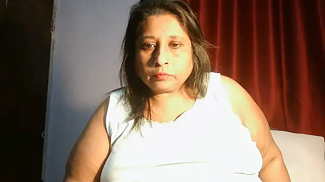 raniofsex02 online show from June 10, 2026, 5:56 pm