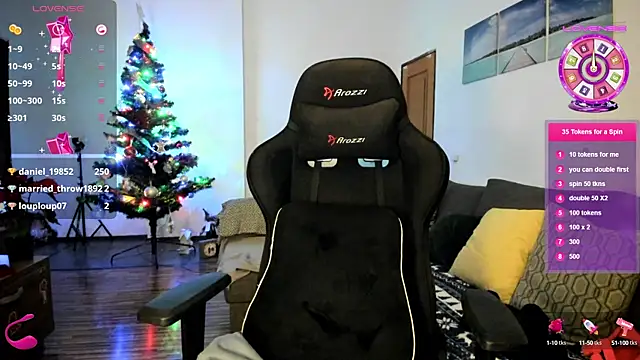 Snapshot of PlayfulGoddess chatting on December 20, 2024, 5:08 pm PlayfulGoddess online show from December 20, 2024, 5:08 pm