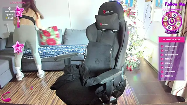 Snapshot of PlayfulGoddess chatting on January 15, 2026, 12:54 pm PlayfulGoddess online show from January 15, 2026, 12:54 pm