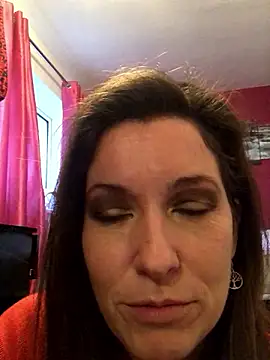 Lwhite1 online show from December 3, 2024, 3:55 pm