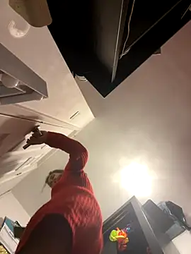 Lwhite1 online show from September 20, 2025, 11:50 pm