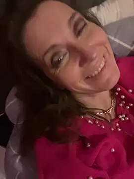 Lwhite1 online show from January 5, 2026, 10:46 pm