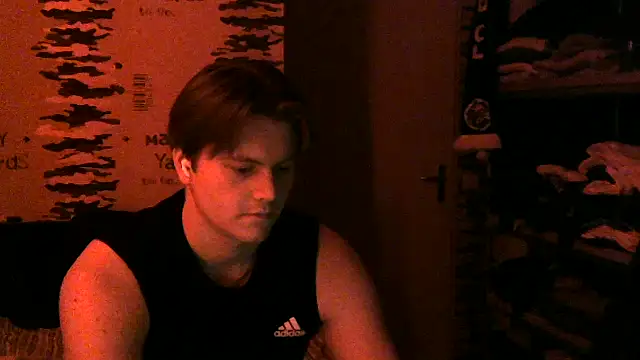 FavoriteTram online show from February 12, 2026, 10:27 pm