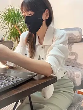 Snapshot of Annabody chatting on September 29, 2025, 7:13 am Annabody online show from September 29, 2025, 7:13 am