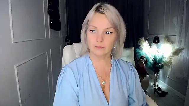 Juarnea online show from December 4, 2025, 5:32 pm