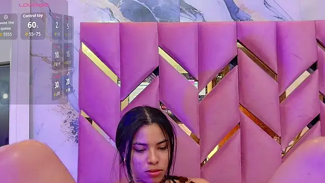 littleebonny online show from March 22, 2026, 8:01 pm