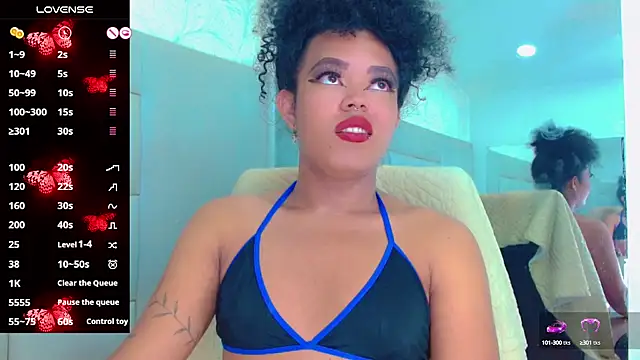 Snapshot of KayleighDreams_ chatting on January 25, 2025, 6:12 am KayleighDreams online show from January 25, 2025, 6:12 am