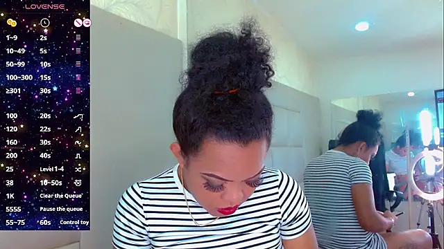 Snapshot of KayleighDreams_ chatting on March 9, 2025, 4:16 am KayleighDreams online show from March 9, 2025, 4:16 am