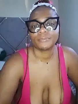 Snapshot of CocoBootyyy chatting on March 9, 2025, 6:43 pm CocoBootyyy online show from March 9, 2025, 6:43 pm