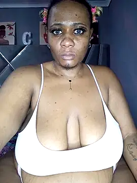 CocoBootyyy online show from March 18, 2026, 3:42 am