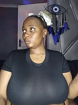 CocoBootyyy online show from June 17, 2026, 2:14 am