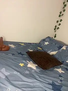 Charlotee  online show from March 5, 2026, 6:31 am