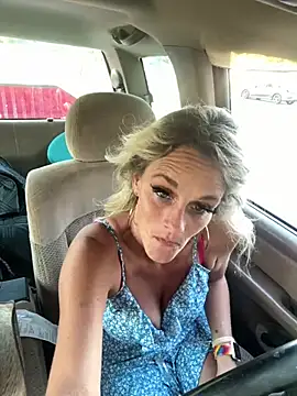 vixendoll87 online show from June 4, 2026, 12:05 am