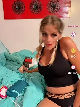 vixendoll87 online show from July 27, 2026, 1:12 am