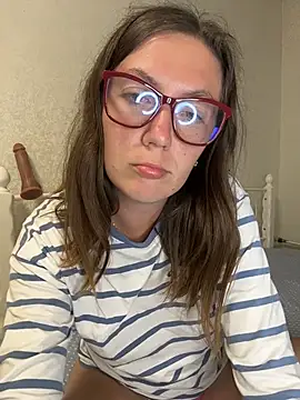 BeatriceTender online show from July 19, 2026, 9:18 pm