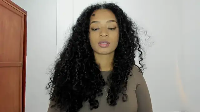 Snapshot of avellanatammy chatting on October 15, 2025, 7:41 am avellanatammy online show from October 15, 2025, 7:41 am