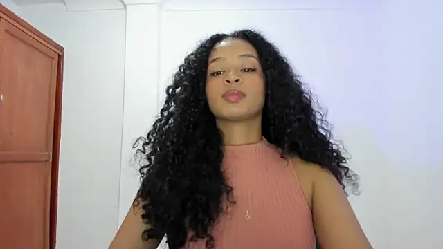 Snapshot of avellanatammy chatting on October 16, 2025, 12:44 am avellanatammy online show from October 16, 2025, 12:44 am