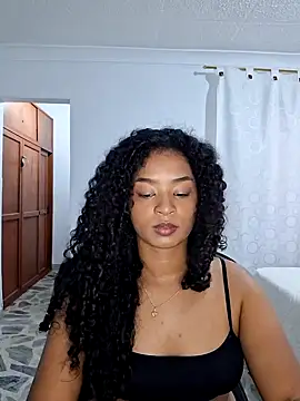 Snapshot of avellanatammy chatting on June 17, 2026, 9:27 pm avellanatammy online show from June 17, 2026, 9:27 pm