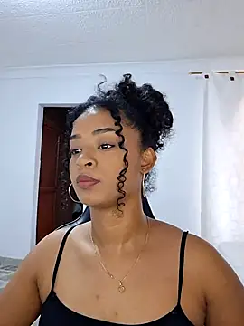 Snapshot of avellanatammy chatting on July 21, 2026, 8:33 pm avellanatammy online show from July 21, 2026, 8:33 pm