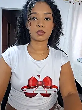 Snapshot of avellanatammy chatting on July 28, 2026, 7:39 pm avellanatammy online show from July 28, 2026, 7:39 pm