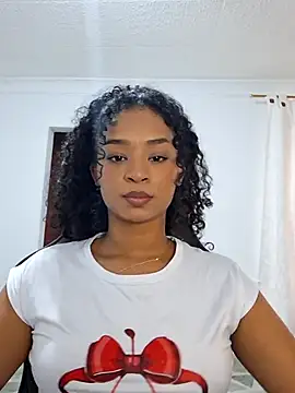 Snapshot of avellanatammy chatting on July 28, 2026, 8:52 pm avellanatammy online show from July 28, 2026, 8:52 pm
