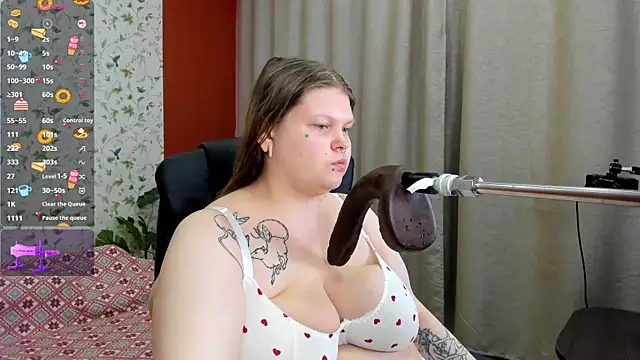 AuroraDemoni online show from February 23, 2026, 6:44 am