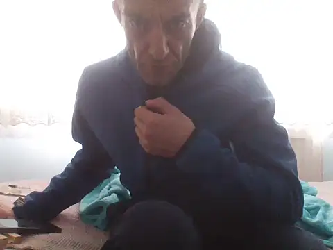 Snapshot of Aktorihann chatting on October 15, 2025, 11:43 am Aktorihann online show from October 15, 2025, 11:43 am