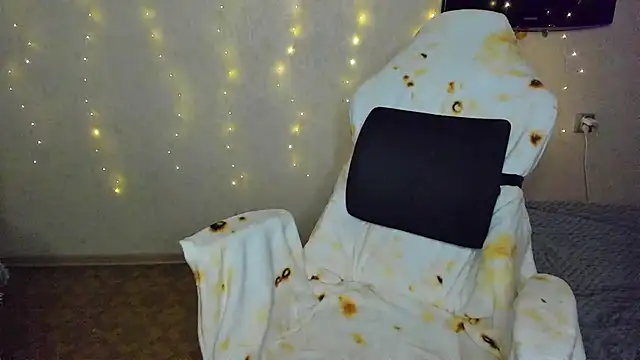 Milafoxxxy online show from January 12, 2026, 12:54 pm