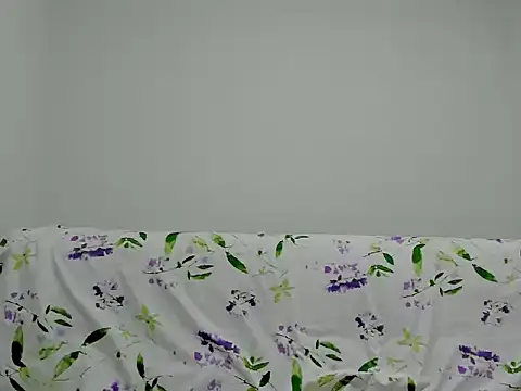 SamanthaBeke online show from April 29, 2026, 3:21 am